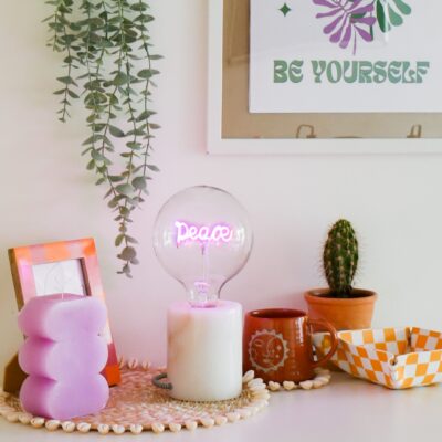 PEACE LED Filament Bulb (Screw Down Style)