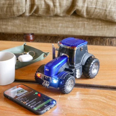 Tractor Portable Bluetooth & FM Speaker (Blue)