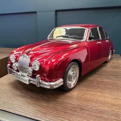 Jaguar MKII Classic Car Portable Bluetooth Speaker & FM Radio (Red)