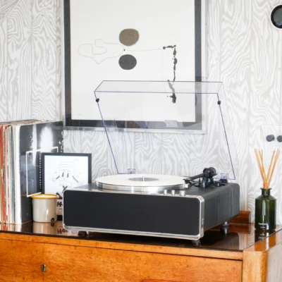 Steepletone Richmond Turntable With Built In Speakers & Bluetooth