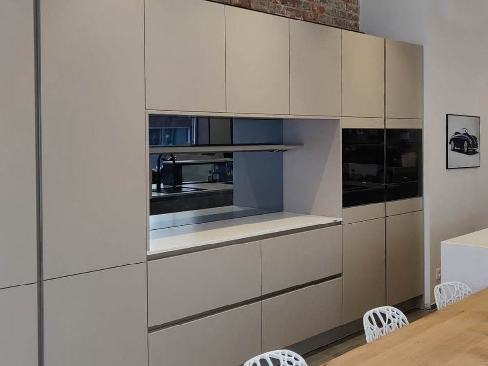 NEOD custom mirror television installation - Wavre 1 OFF