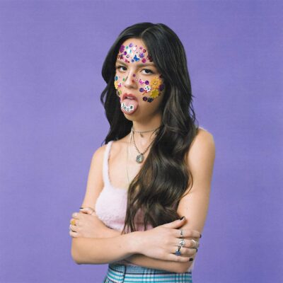 Olivia Rodrigo – Sour — barcode 0602438106417
