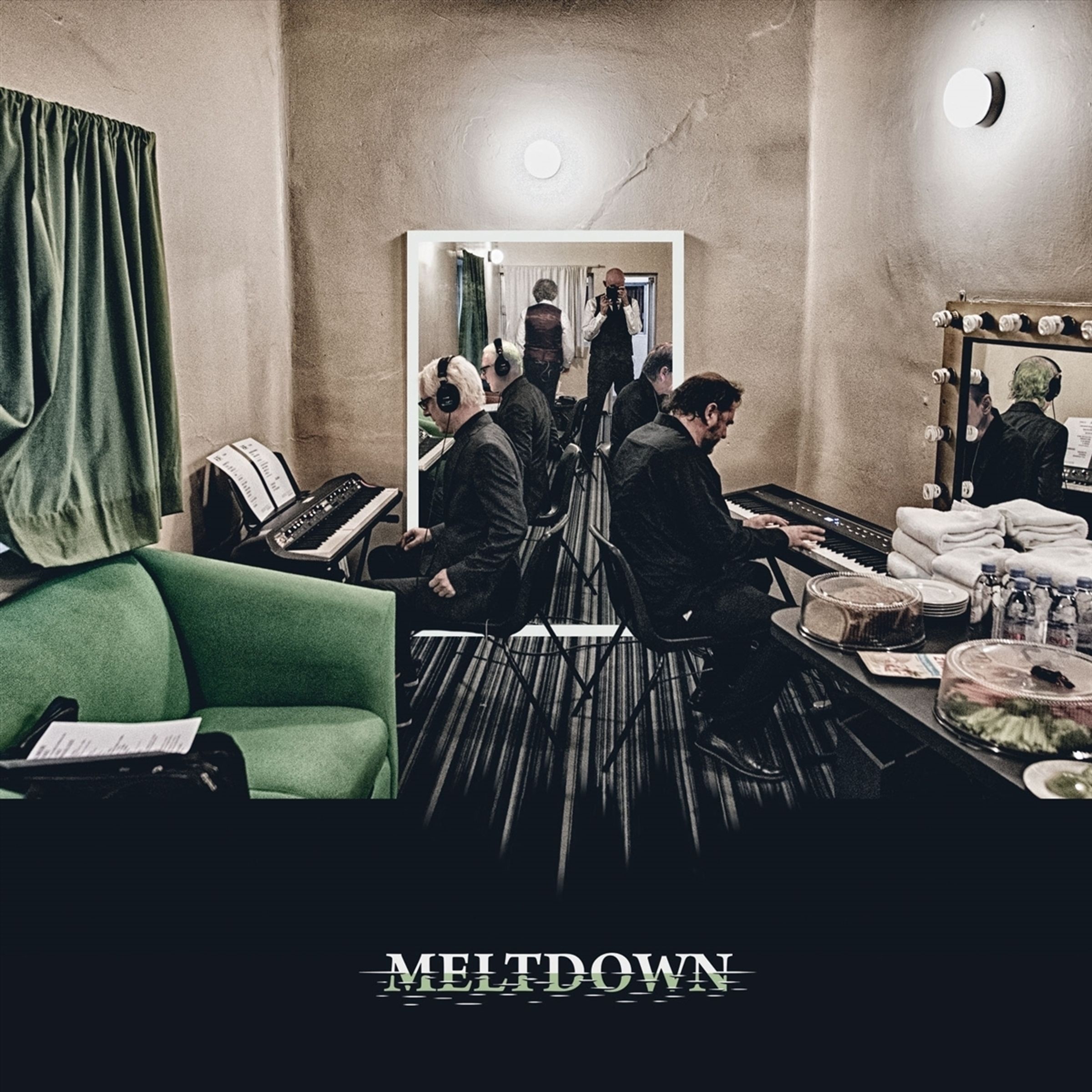 King Crimson – Meltdown: Live In Mexico — barcode 0633367789921