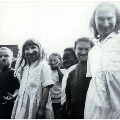 Aphex Twin – Come To Daddy — barcode 0801061909413