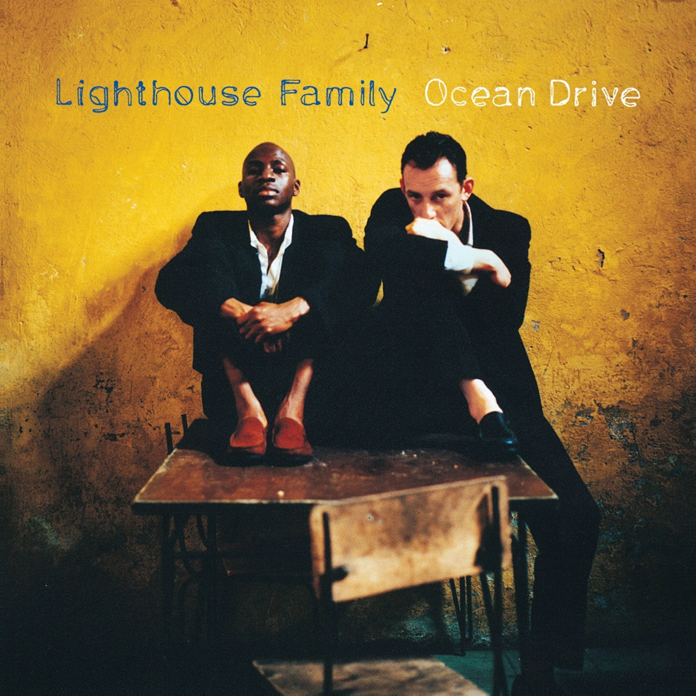 Lighthouse Family – Ocean Drive — barcode 0805520241328