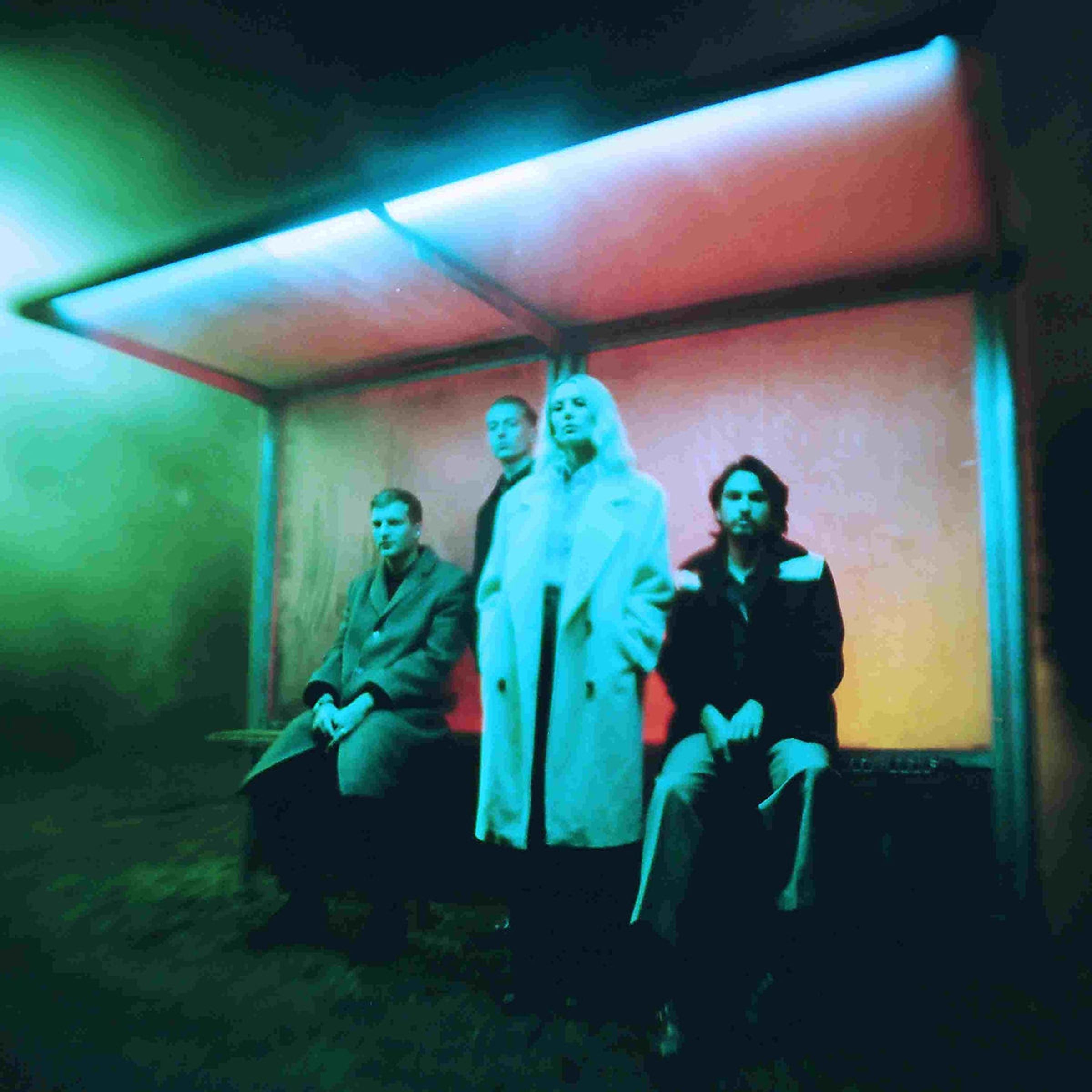 Wolf Alice – Blue Weekend — barcode 5060257962112